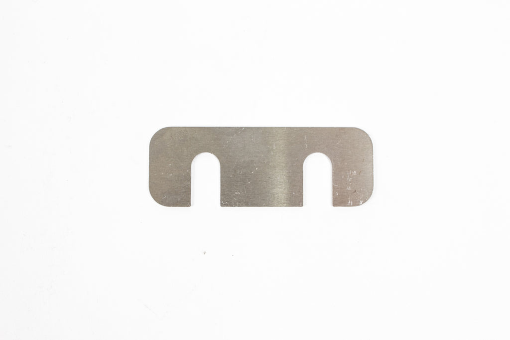 Distanzplatte 1mm verstellbar für Kofferraumdeckel Alfa Romeo 1. und 2. Serie GT Bertone
