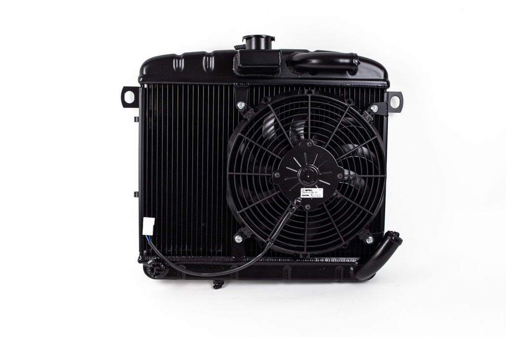 Aluminium Kühler mit SPAL-Lüfter für Alfa Romeo Rundheckspider 1300 / 1750 Typ 105 (Schwarz) 649,95 €