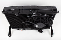 Aluminium Kühler mit SPAL-Lüfter für Alfa GT Bertone 1. Serie / Giulia (Schwarz)